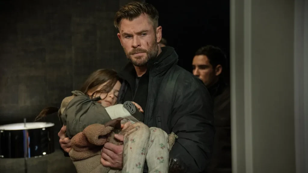 Chris Hemsworth em Resgate, filme da Netflix (3)